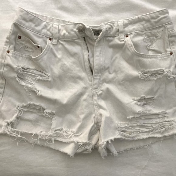 TOPSHOP || White Ripped Jean Shorts Size 8 - Picture 1 of 3